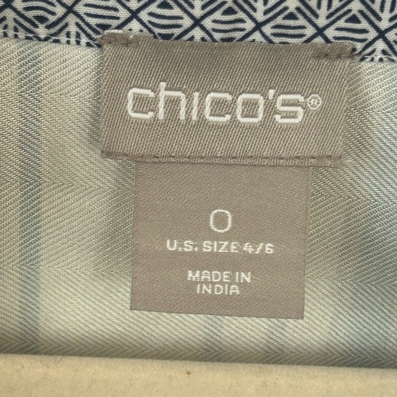 Chicos bohemian blue & white stripped embroidered peasant top bell sleeves 4/6 - Picture 11 of 11